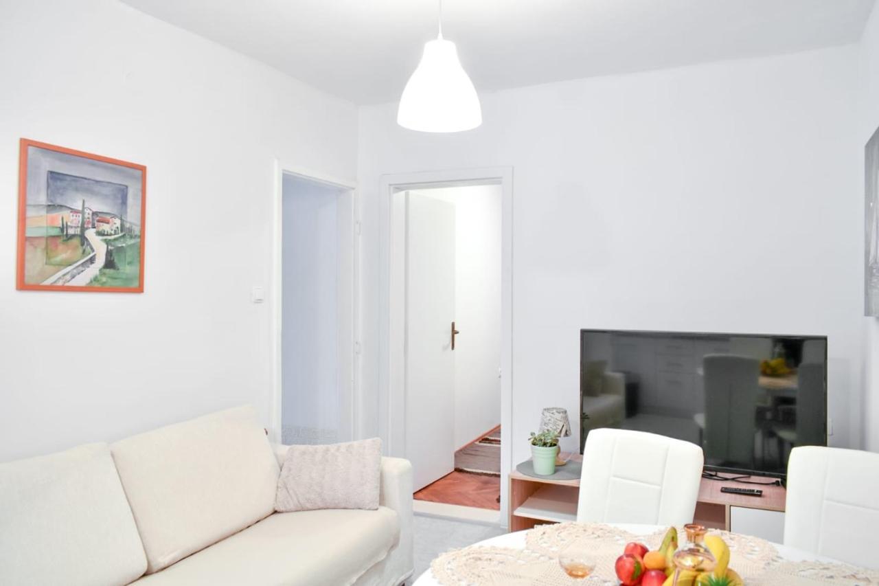 Apartman Karmen Apartment Kaštela Exterior foto
